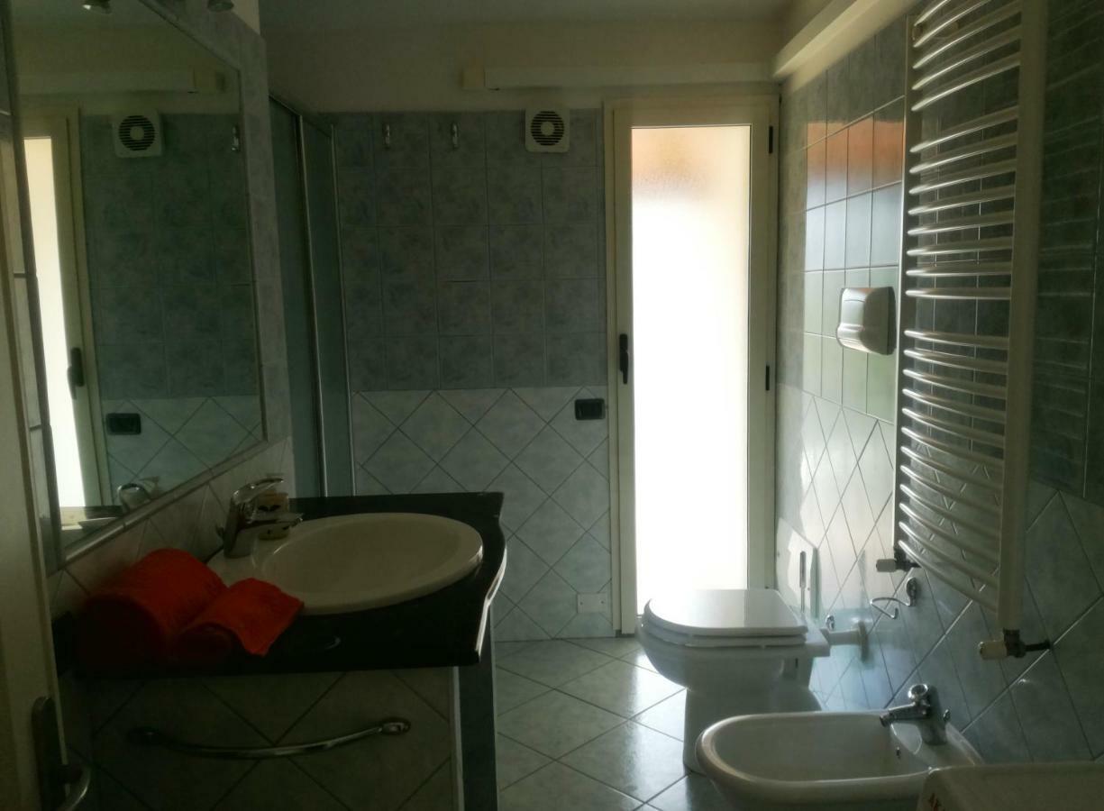Il Giardino Apartment Lotzorai Ngoại thất bức ảnh