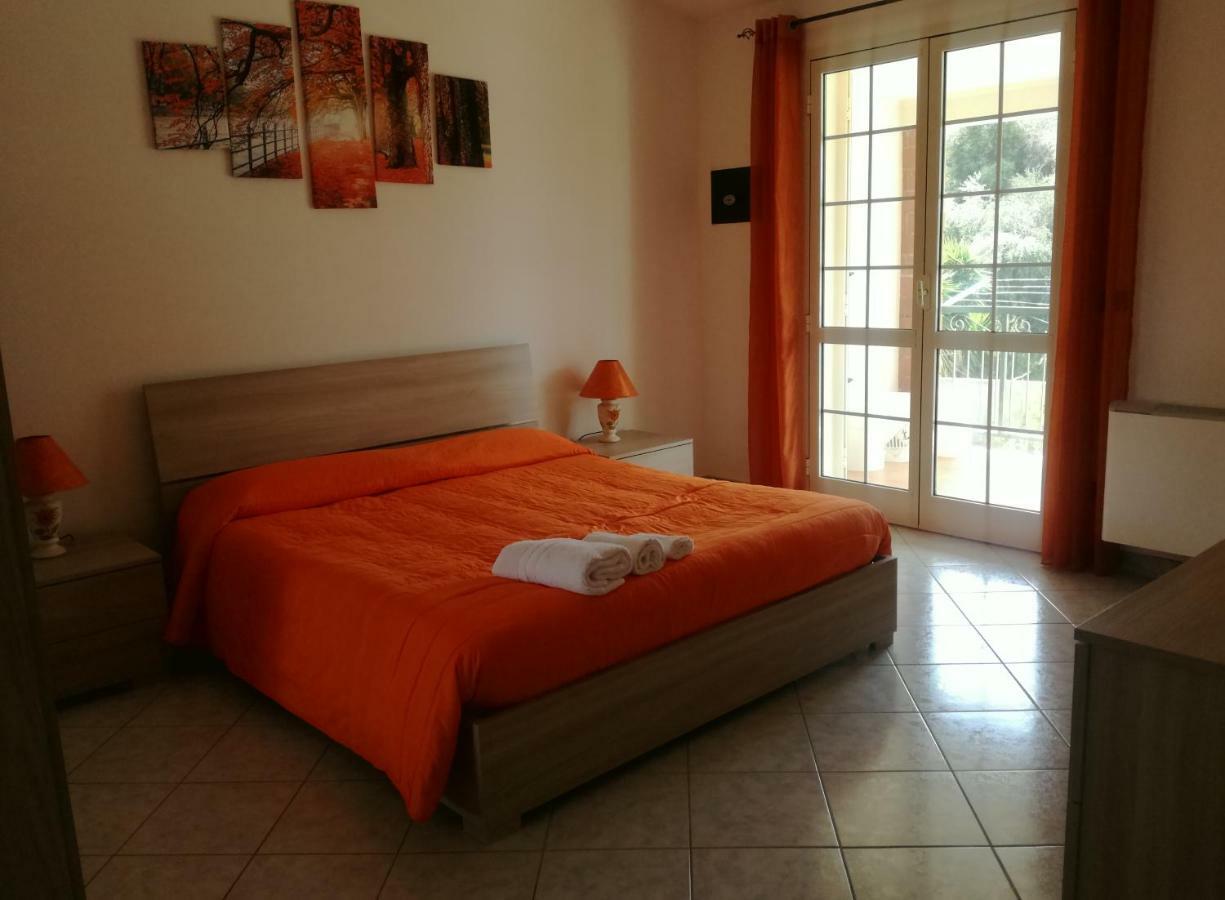 Il Giardino Apartment Lotzorai Ngoại thất bức ảnh
